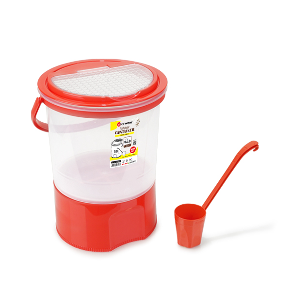 E-1521 Water Container With Ladle
